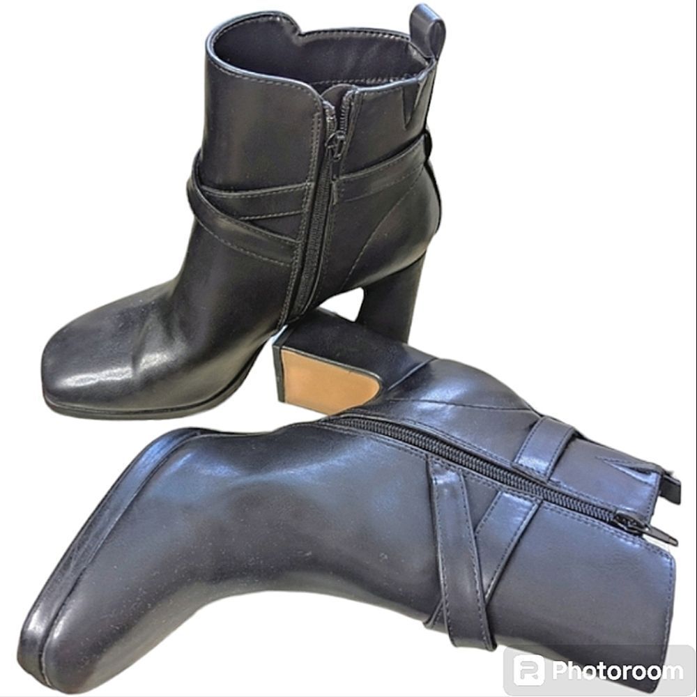 Kenzie Black Vegan Leather Zip Up 3.5"  Block Heel Square Toe Booties size 8